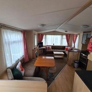 127Cs Hoburne Naish Holiday Park